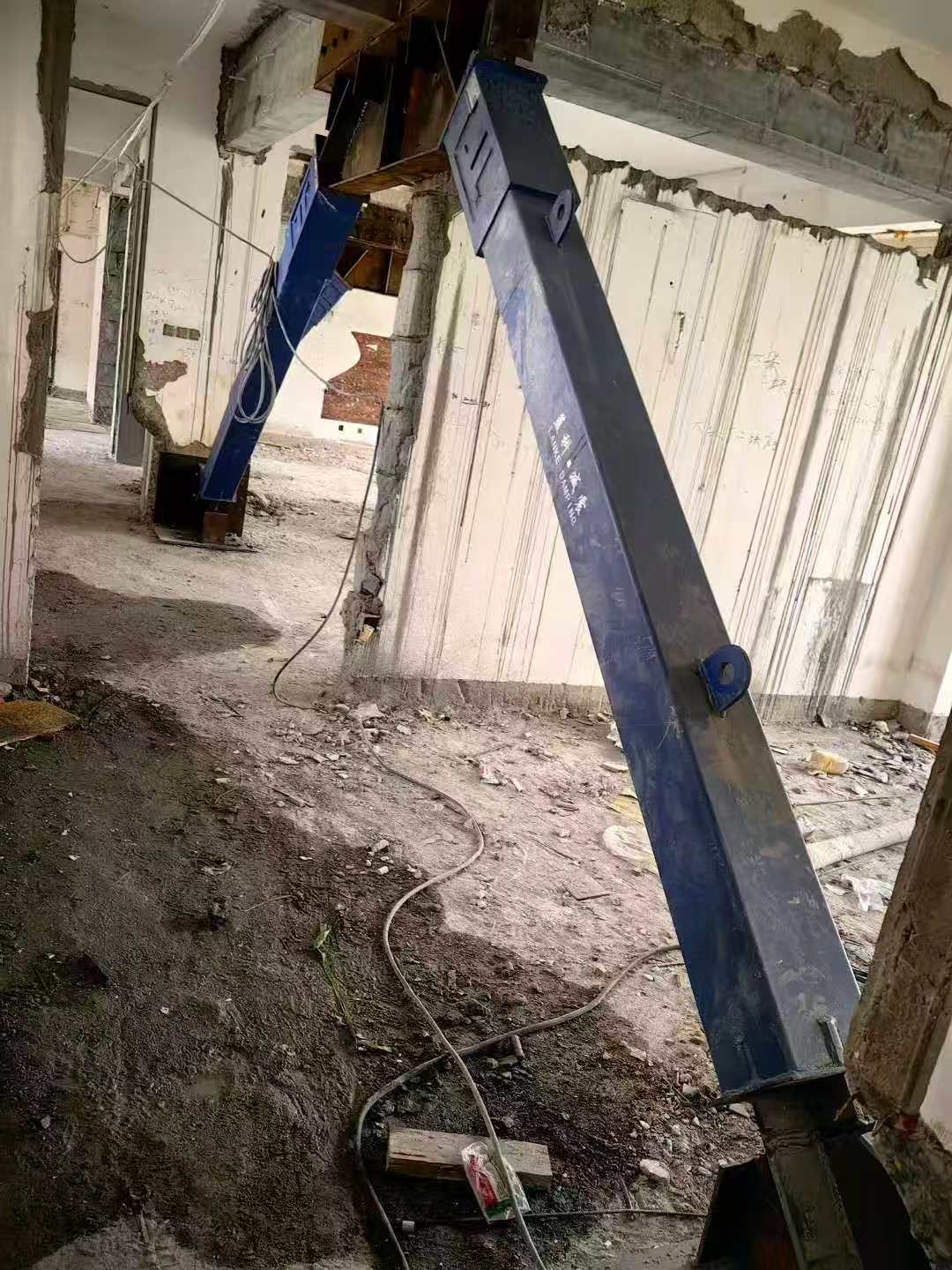 涞水柱子粘钢加固施工工艺